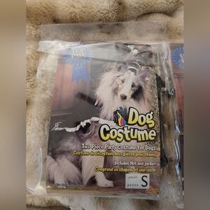 Top Paw Dog Costume. New in Package. Sz SMALL